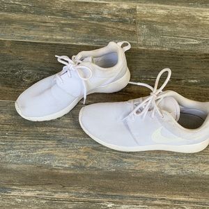 Nike white roshe